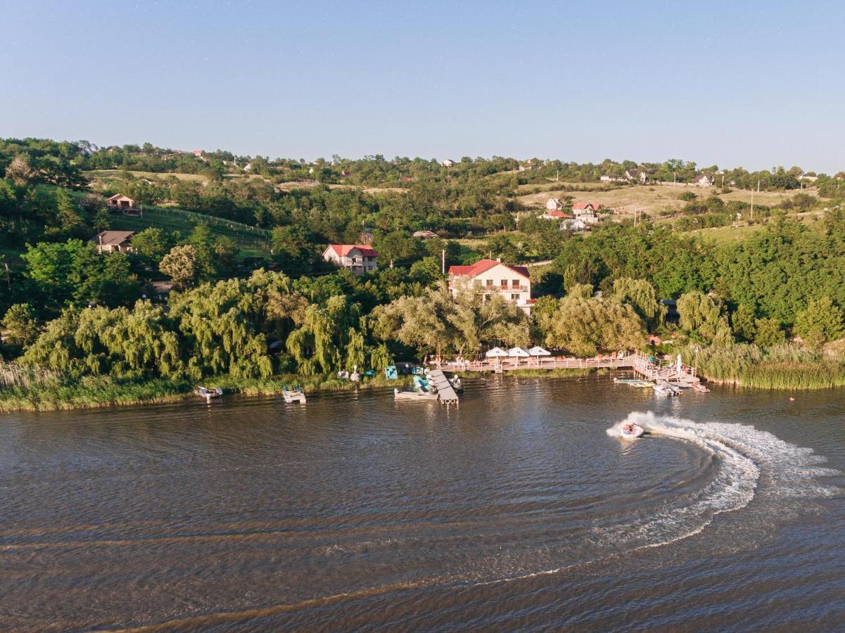 Enpi Lake Resort Ιάσιο Εξωτερικό φωτογραφία