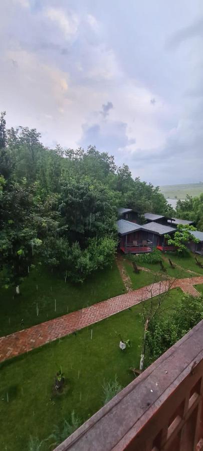 Enpi Lake Resort Ιάσιο Εξωτερικό φωτογραφία