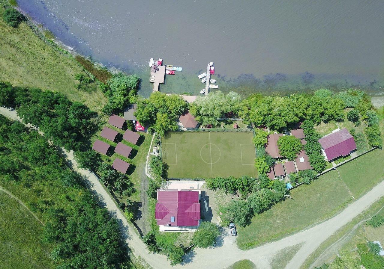 Enpi Lake Resort Ιάσιο Εξωτερικό φωτογραφία